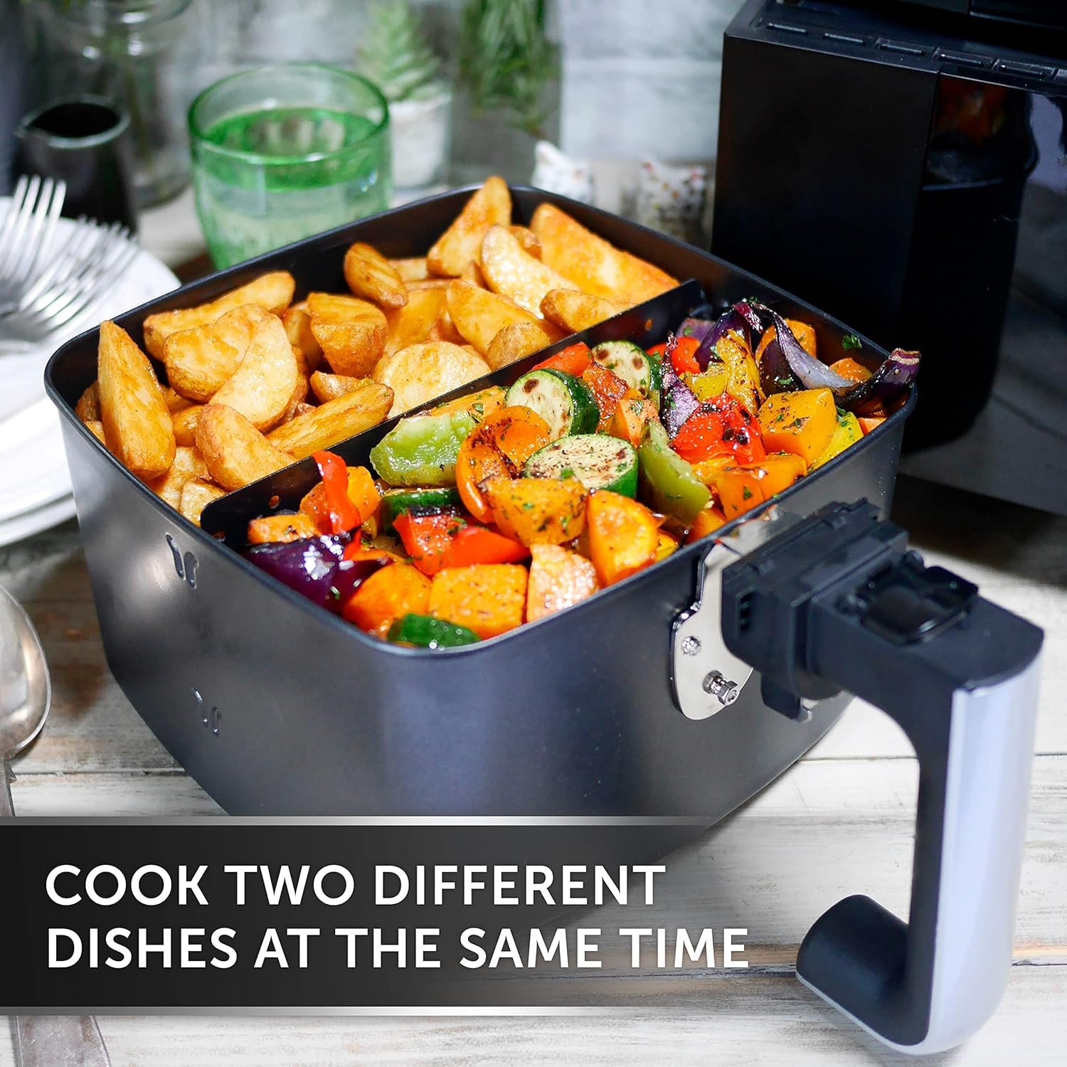 Breville Halo Air Fryer | Digital Large Air Fryer Oven | 5.5 L | Fry, Bake, Roast & Grill | 1700 W | Energy Efficient | Black - Image 3